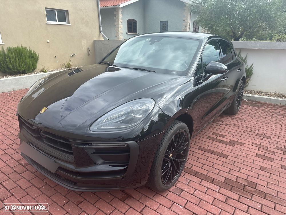 Porsche Macan Standard - 1