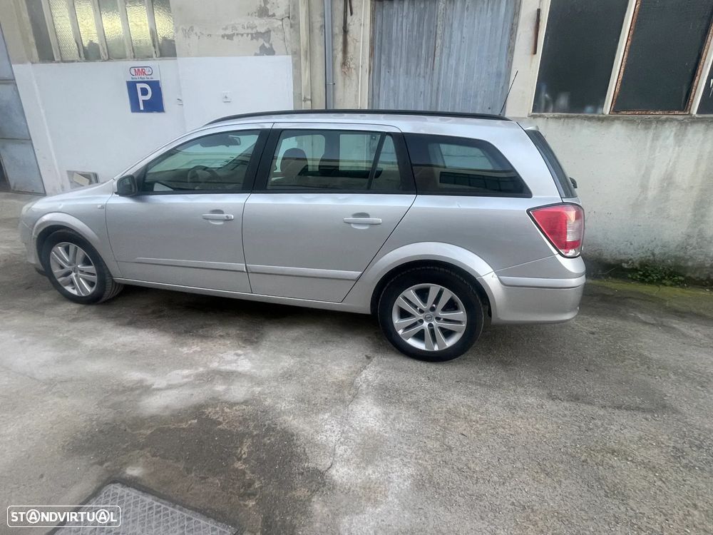 Opel Astra Caravan 1.7 CDTi Cosmo - 2
