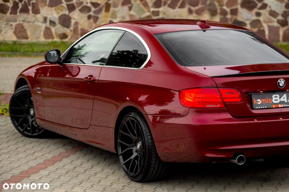 BMW Seria 3 335i xDrive Coupe Edition Exclusive - 14