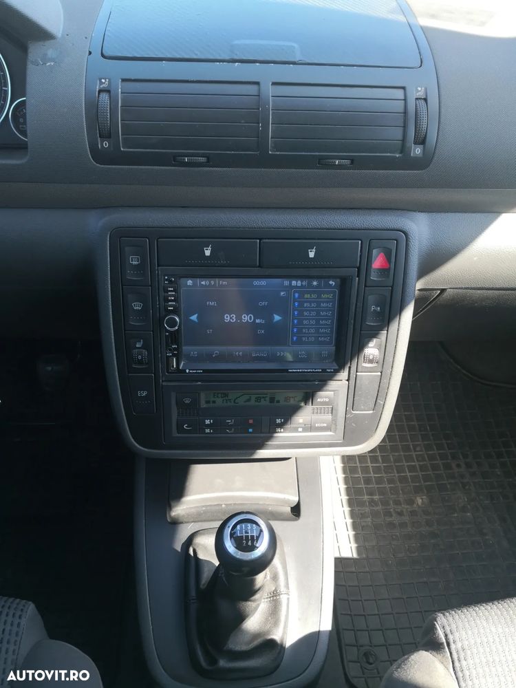 Volkswagen Sharan 1.9 TDI 4Motion Highline - 12