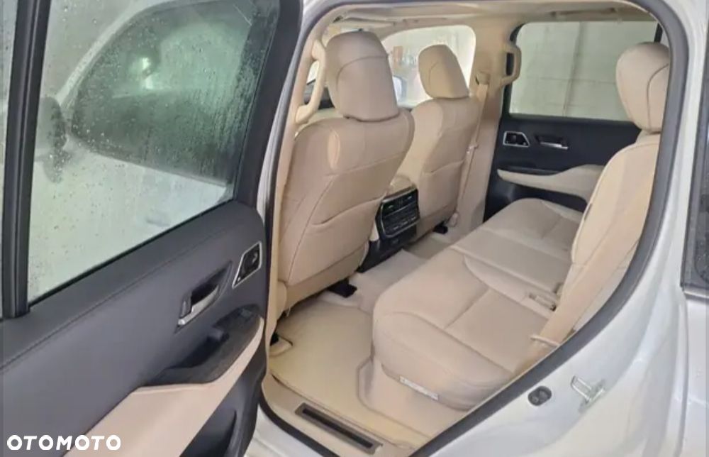 Toyota Land Cruiser - 12