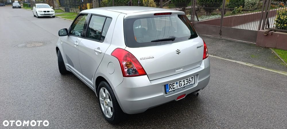 Suzuki Swift - 3