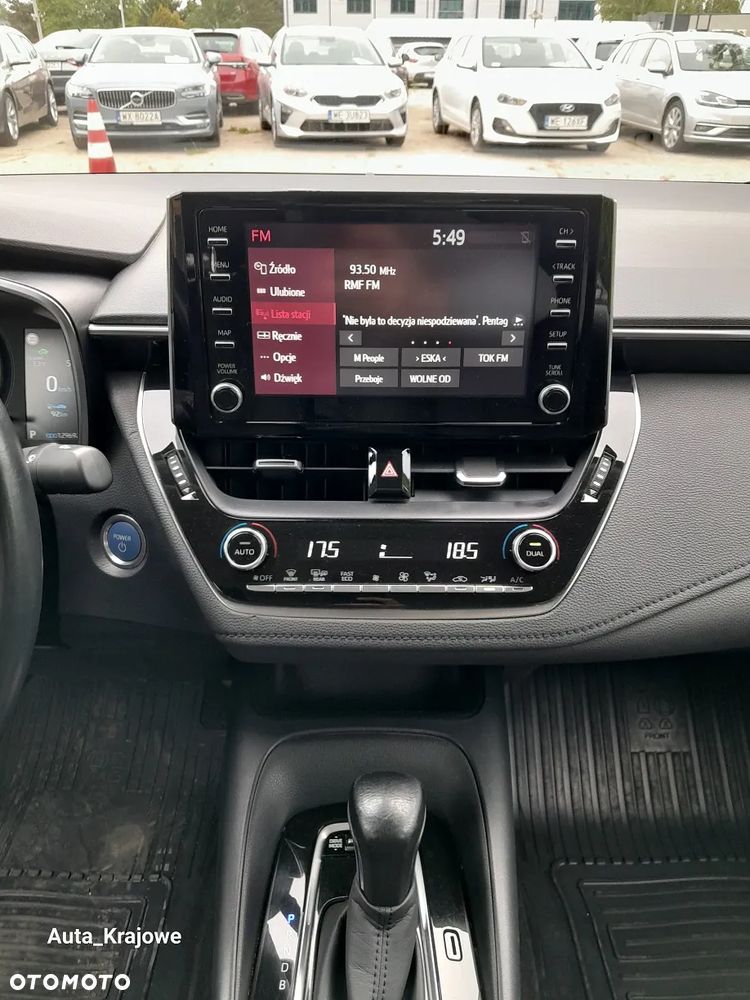 Toyota Corolla 1.8 Hybrid Comfort - 13
