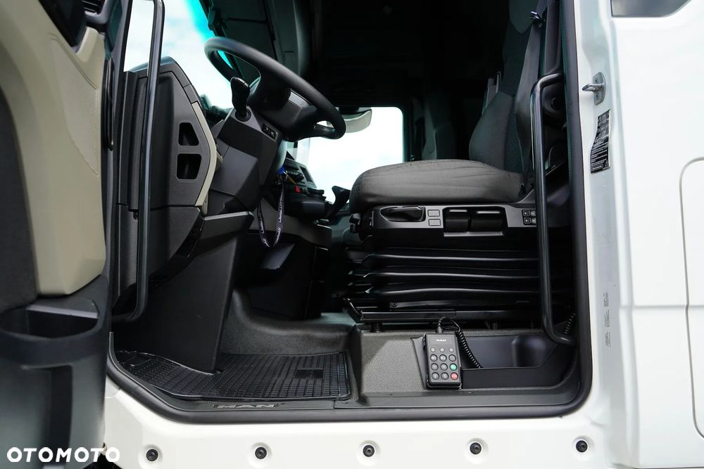 MAN / TGX / 18.470 / E 6 / GX / ACC / MEGA / LOW DECK / RETARDER - 25