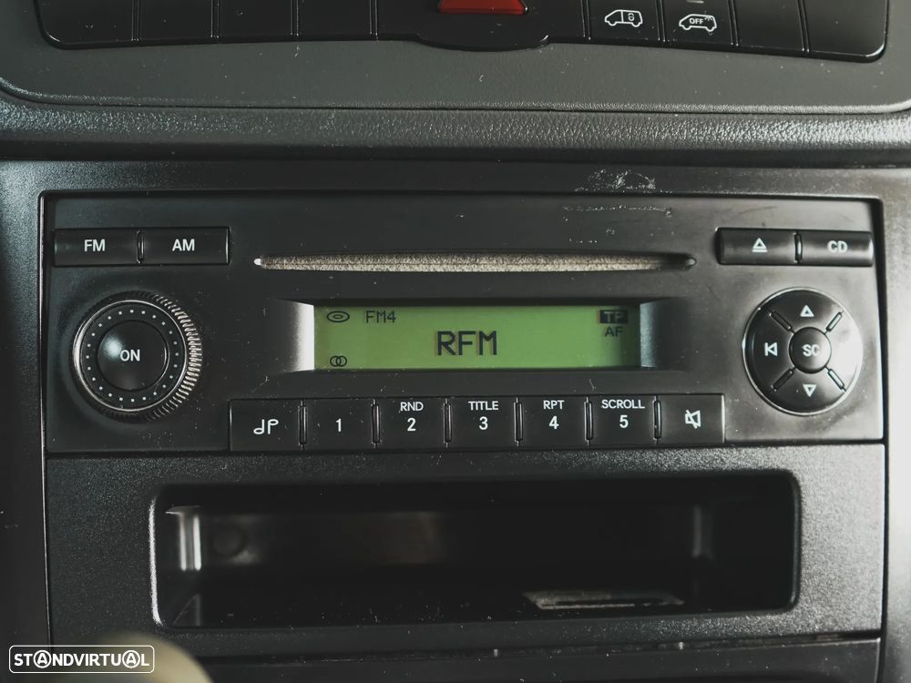 Mercedes-Benz VIT0 TOURER 110 CDi/32 6 LUGARES - 17