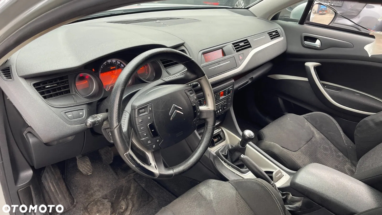 Citroën C5 1.6 HDi Attraction - 19