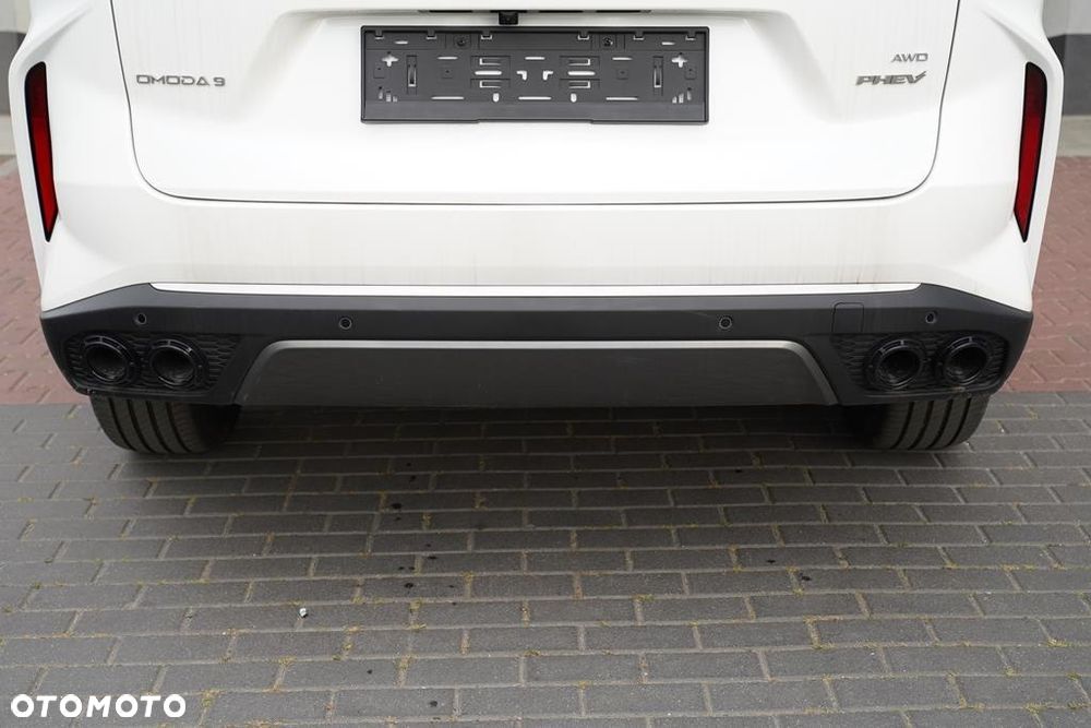 Omoda 9 1.5 Super Hybrid Exclusive AWD - 16
