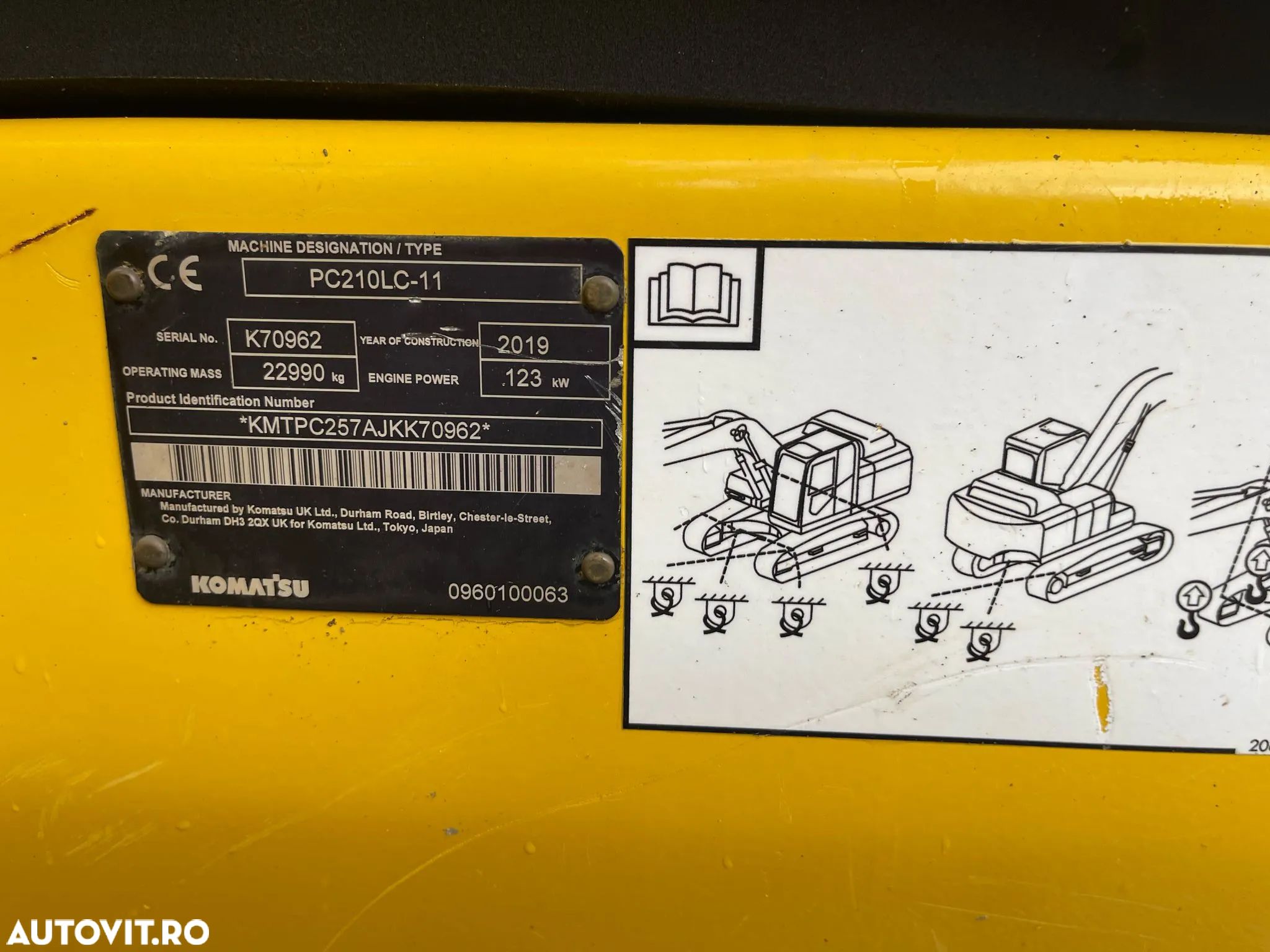 Komatsu PC 210LC-11 - 25