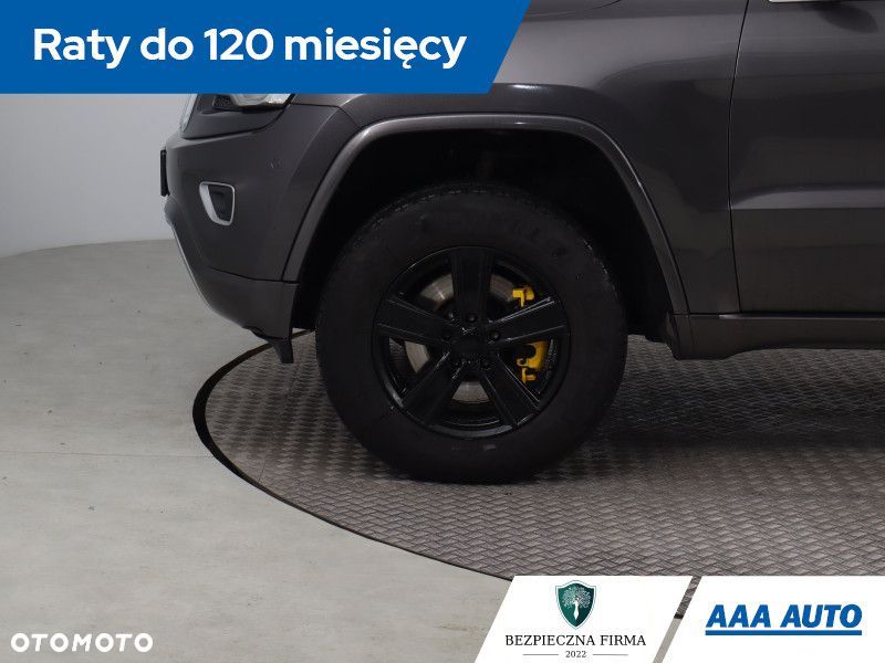 Jeep Grand Cherokee - 15