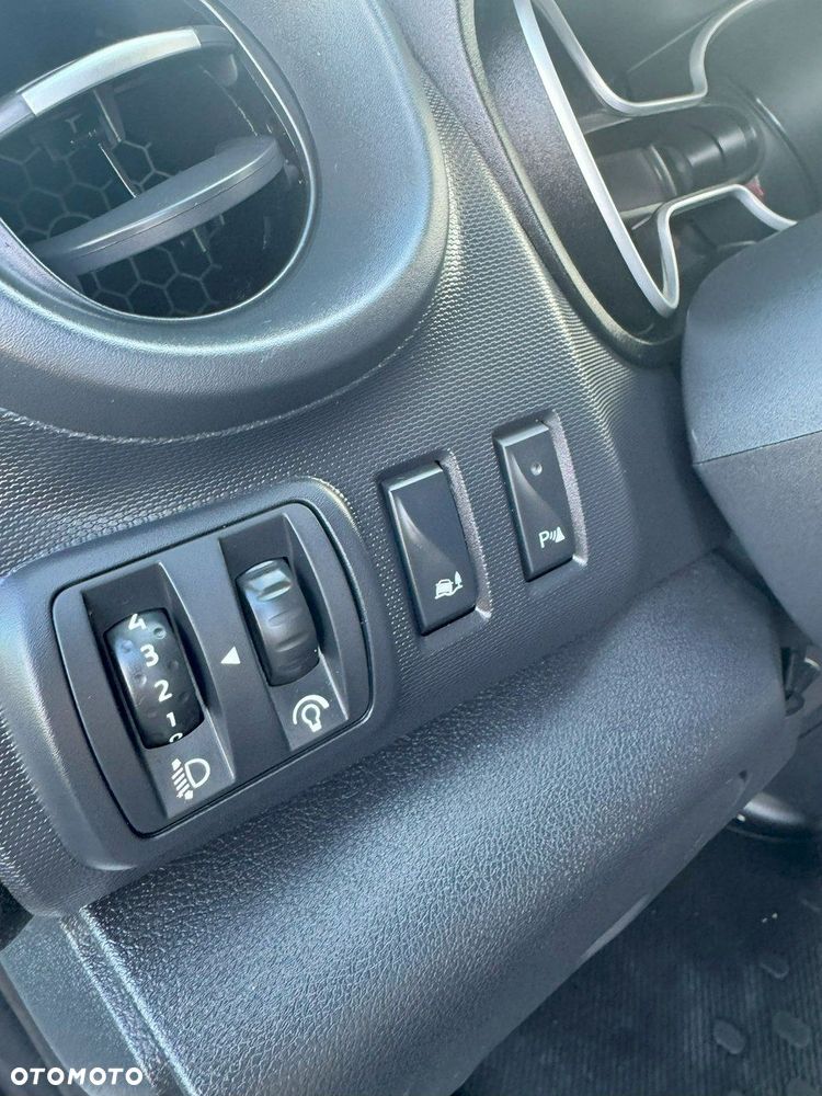 Renault Trafic - 17