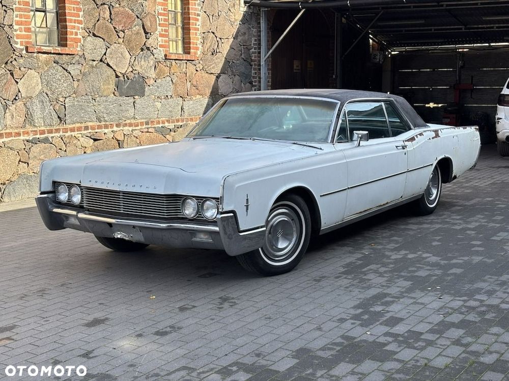Lincoln Continental - 4