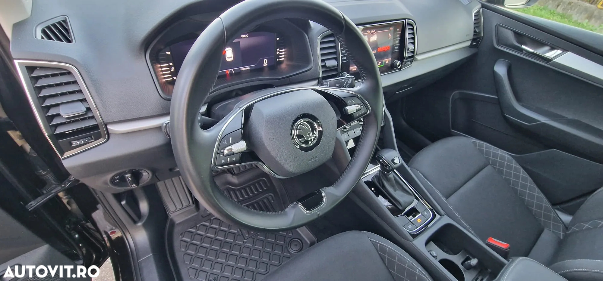 Skoda Karoq 1.5 TSI DSG Sportline - 10
