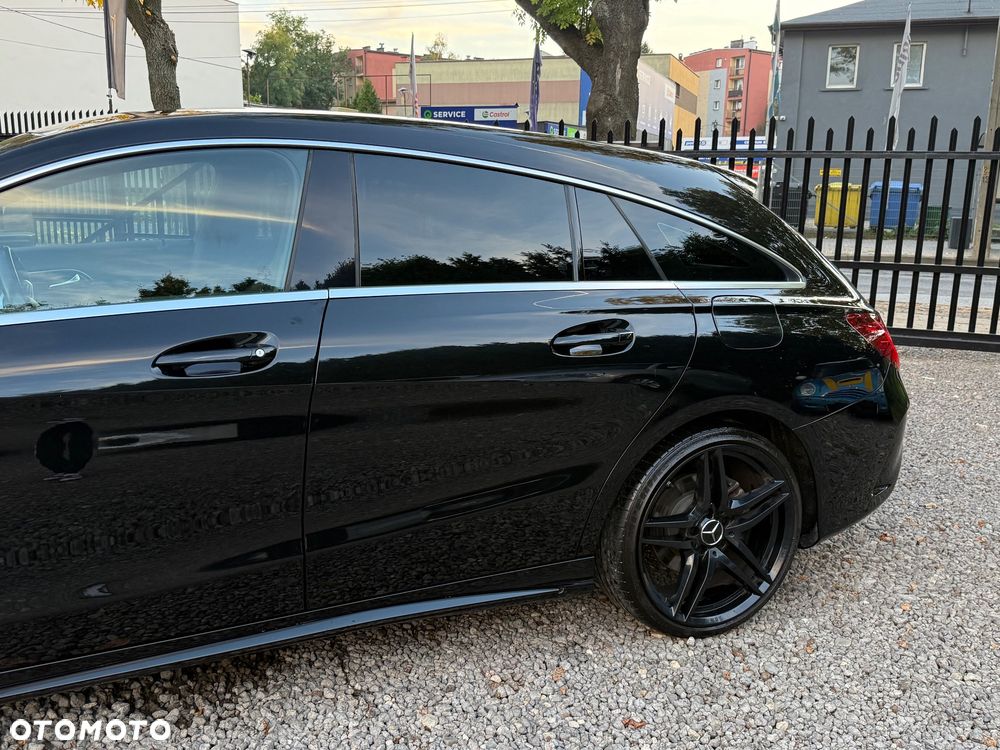 Mercedes-Benz CLA 180 7G-DCT AMG Line - 7
