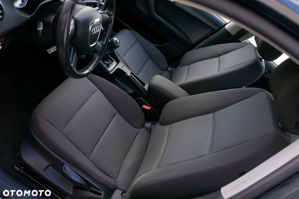 Audi A3 Sportback 1.6 Attraction - 23