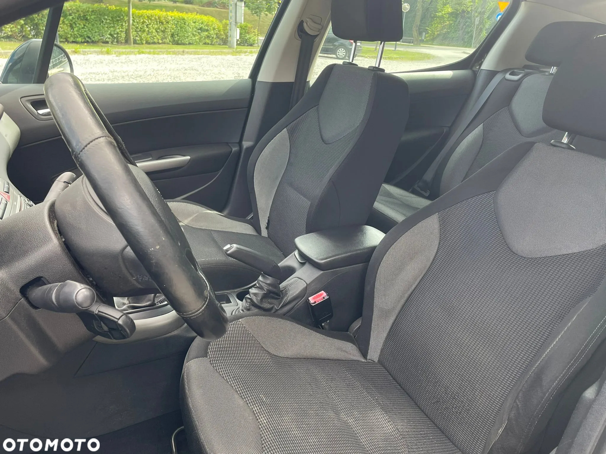 Peugeot 308 1.6 Premium - 12