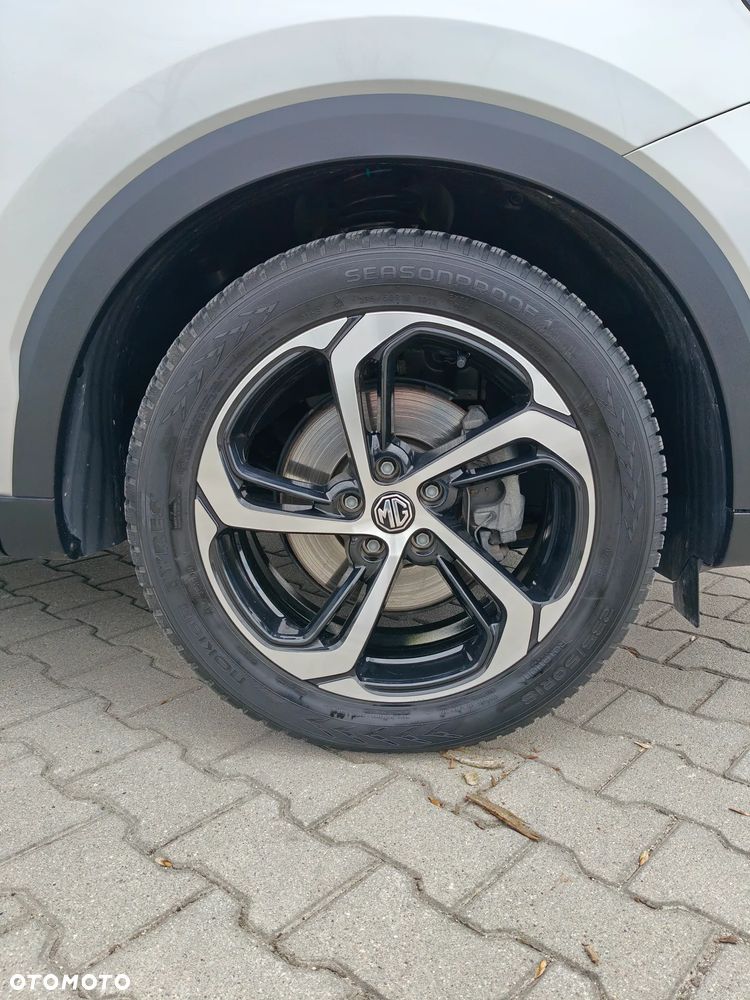 MG HS 1.5 T-GDI Excite DCT - 35