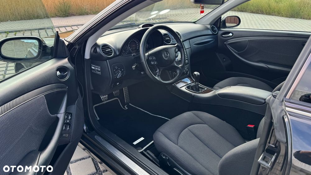 Mercedes-Benz CLK - 17