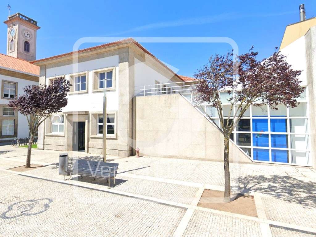 Loja com 344 m² no Centro da Póvoa de Varzim junto à Praça do Almad... - Grande imagem: 2/22
