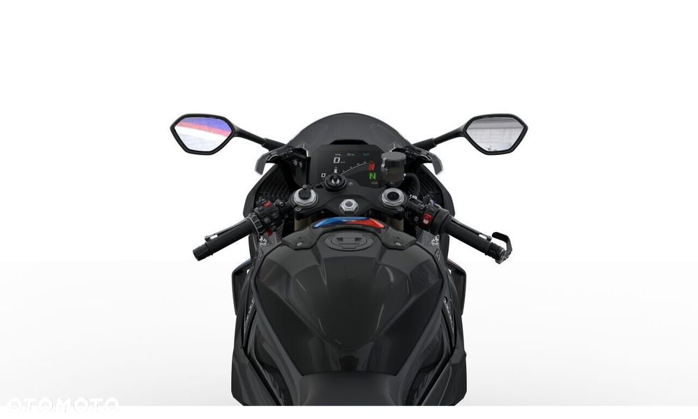 BMW S - 4
