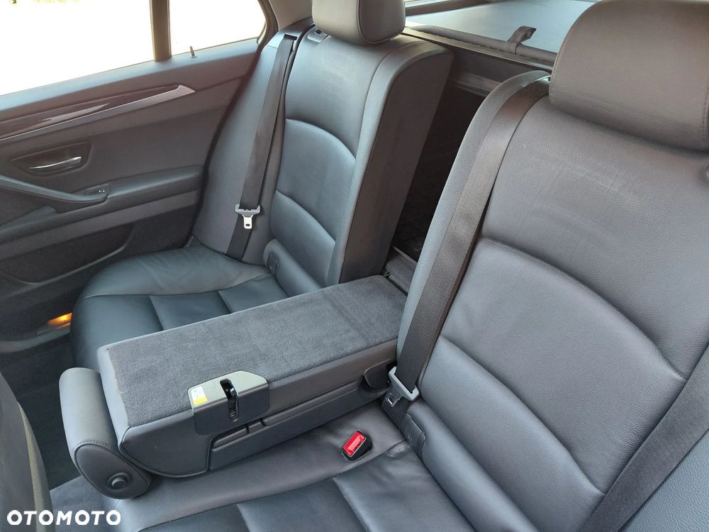 BMW Seria 5 520d Modern Line - 16