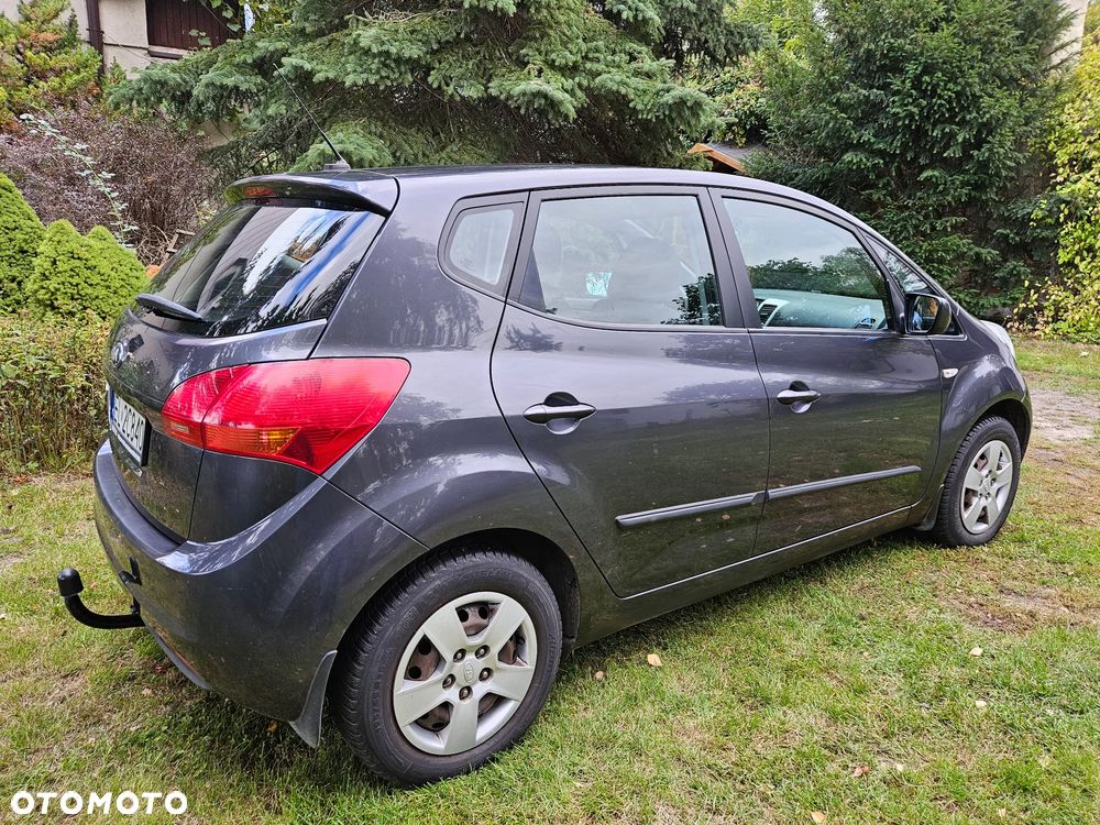 Kia Venga - 3