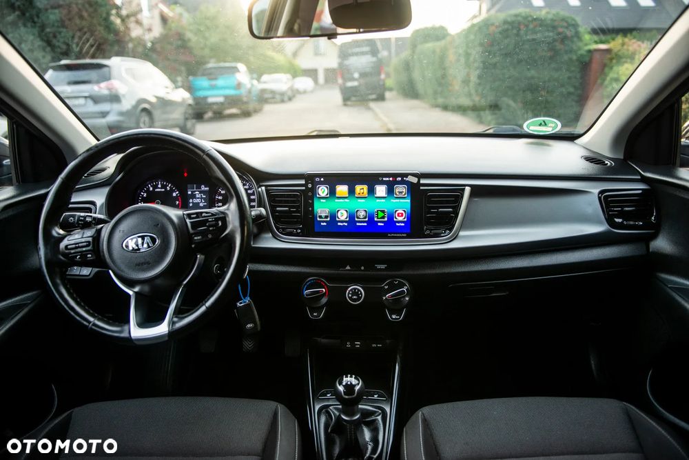 Kia Rio 1.2 L Business Line - 32