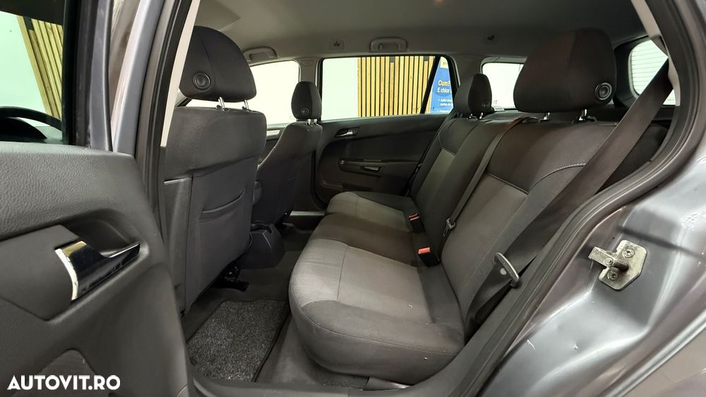 Opel Astra - 16