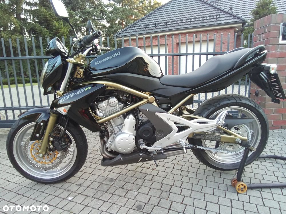 Kawasaki ER - 23