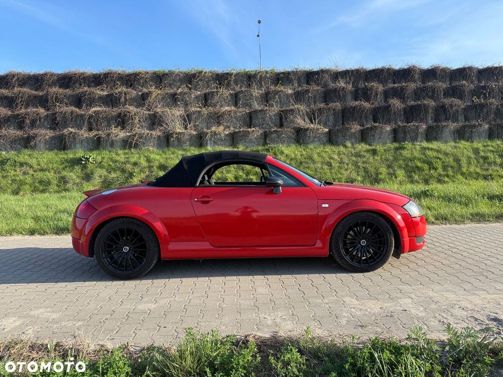Audi TT Roadster 1.8T - 12