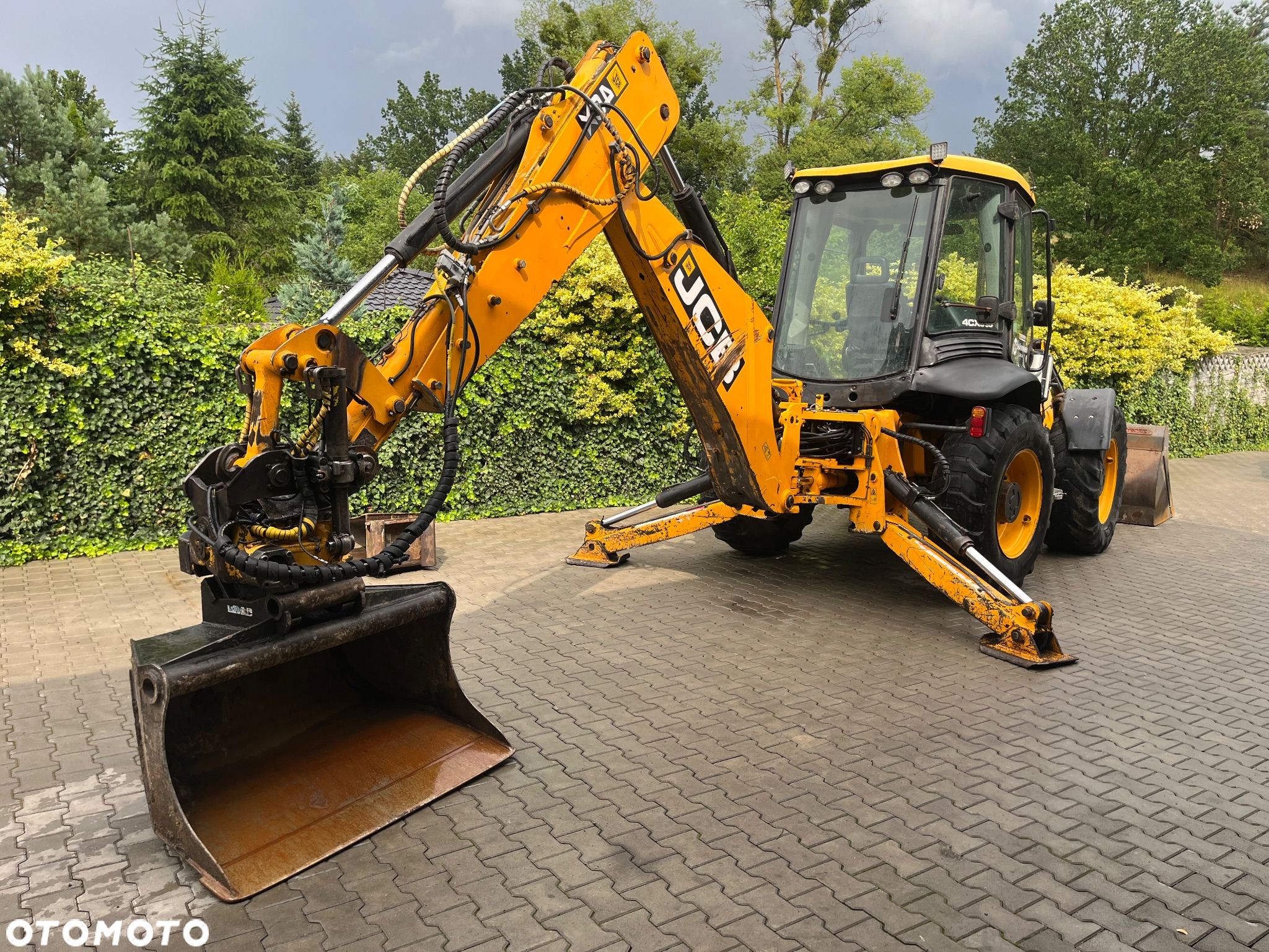 JCB 4CX - 3