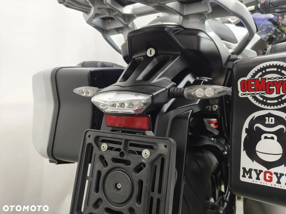 BMW XR - 10