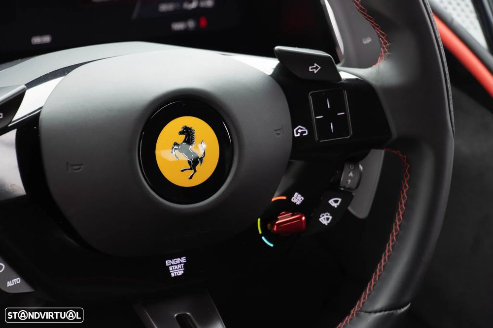 Ferrari Roma 3.9 Twin-Turbo V8 - 45