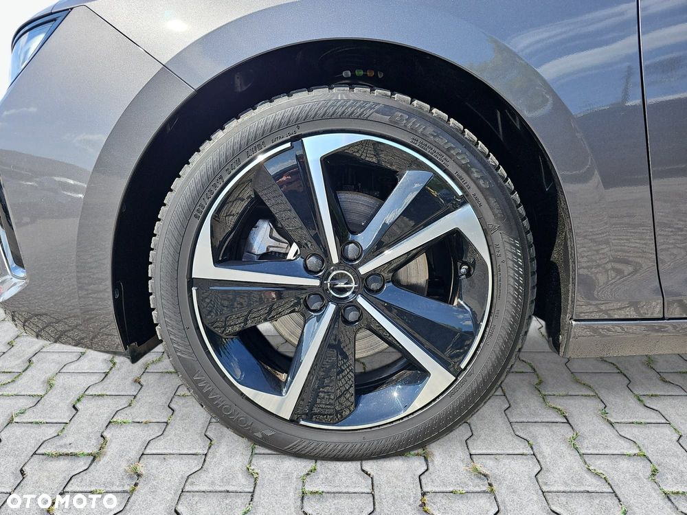 Opel Astra 1.2 T GS S&S - 9
