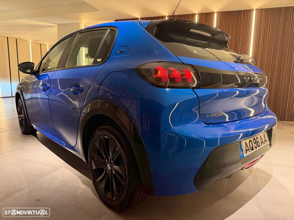 Peugeot e-208 - 18