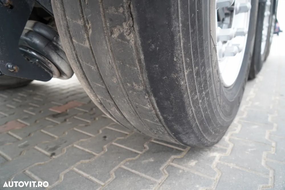 Altul BASCUNĂ 25 m3 / ALUMINIU / AXĂ RIDICATĂ / 5.100 KG / - 15