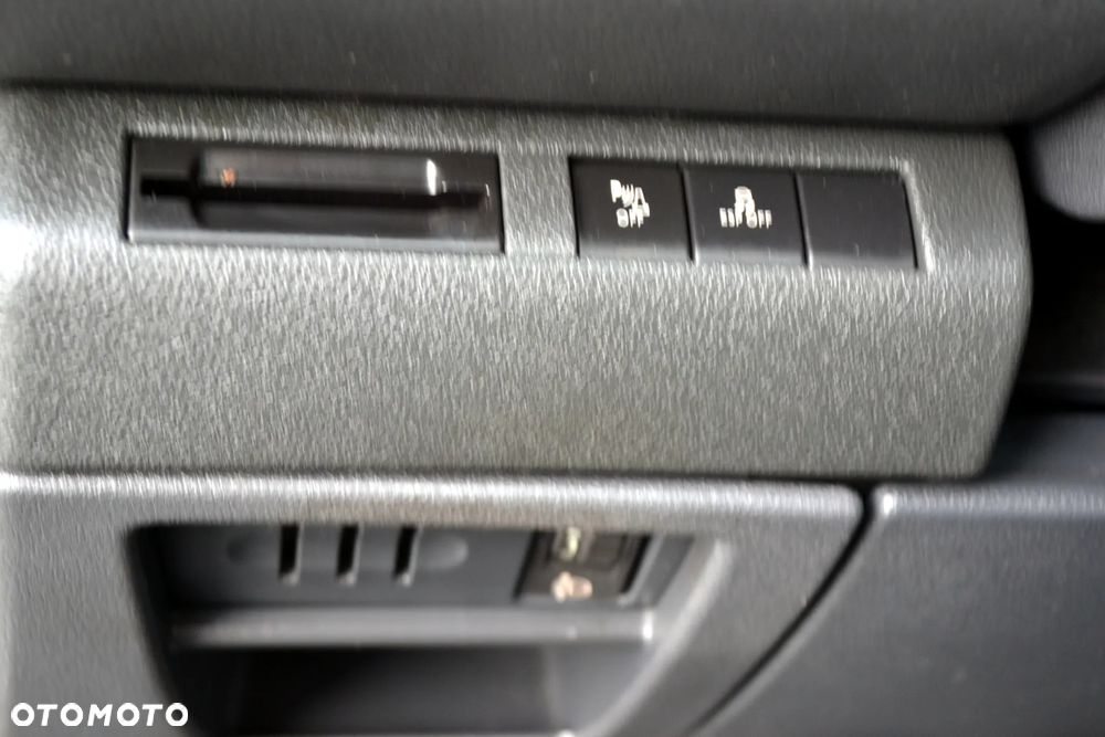 Peugeot 3008 HDi FAP 150 Platinum - 31