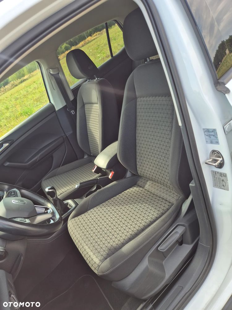 Volkswagen T-Cross - 22
