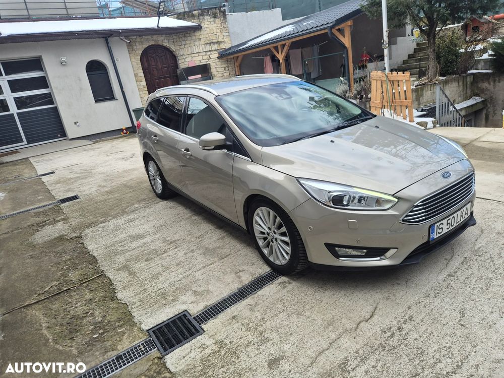 Ford Focus 2.0 TDCI Powershift Titanium - 3