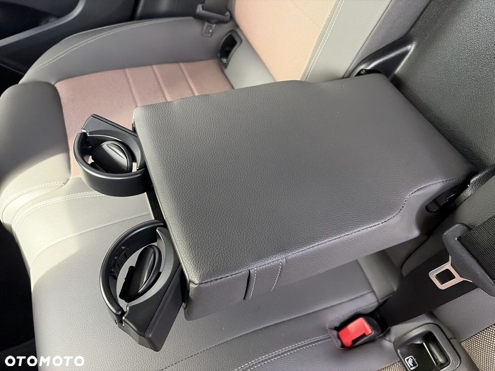 Mercedes-Benz EQA 250 66.5kWh Electric Art - 24