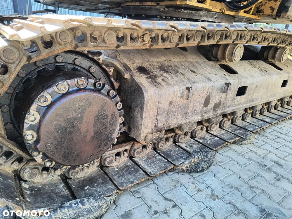 Caterpillar 325 C - 32
