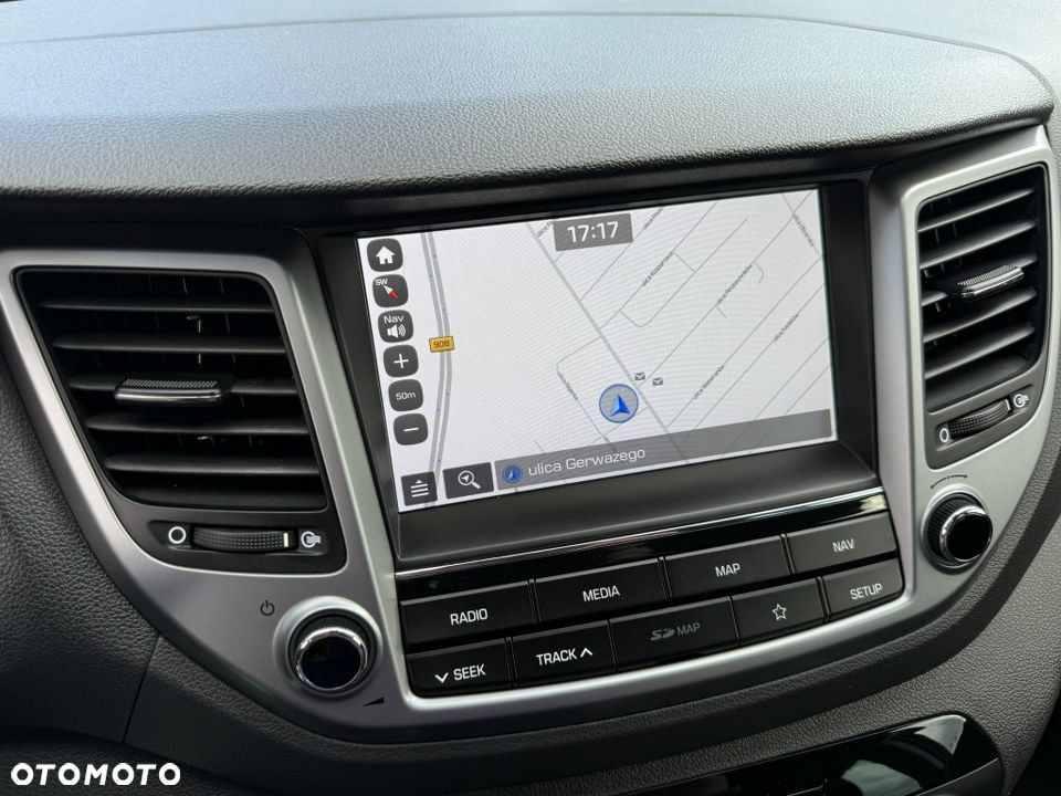 Hyundai Tucson 1.6 GDI BlueDrive Design 2WD - 22