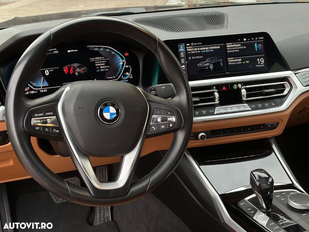 BMW Seria 3 330e Aut. - 13