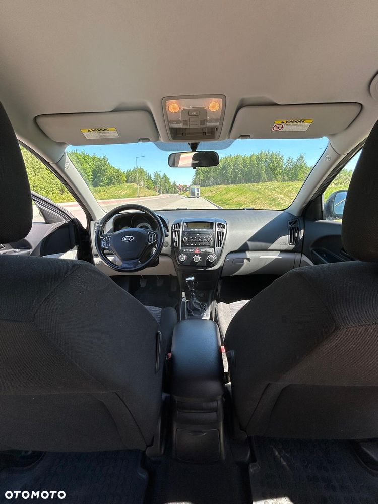 Kia Ceed 1.4 Comfort + - 8