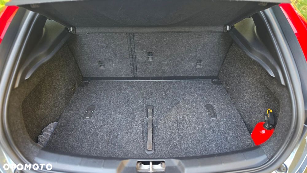 Volvo V40 D2 Drive-E SCR Momentum - 36