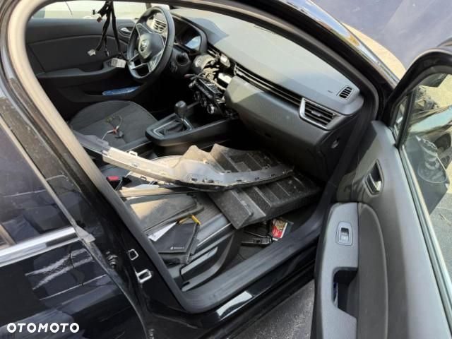Renault Clio E-TECH 140 INTENS - 4