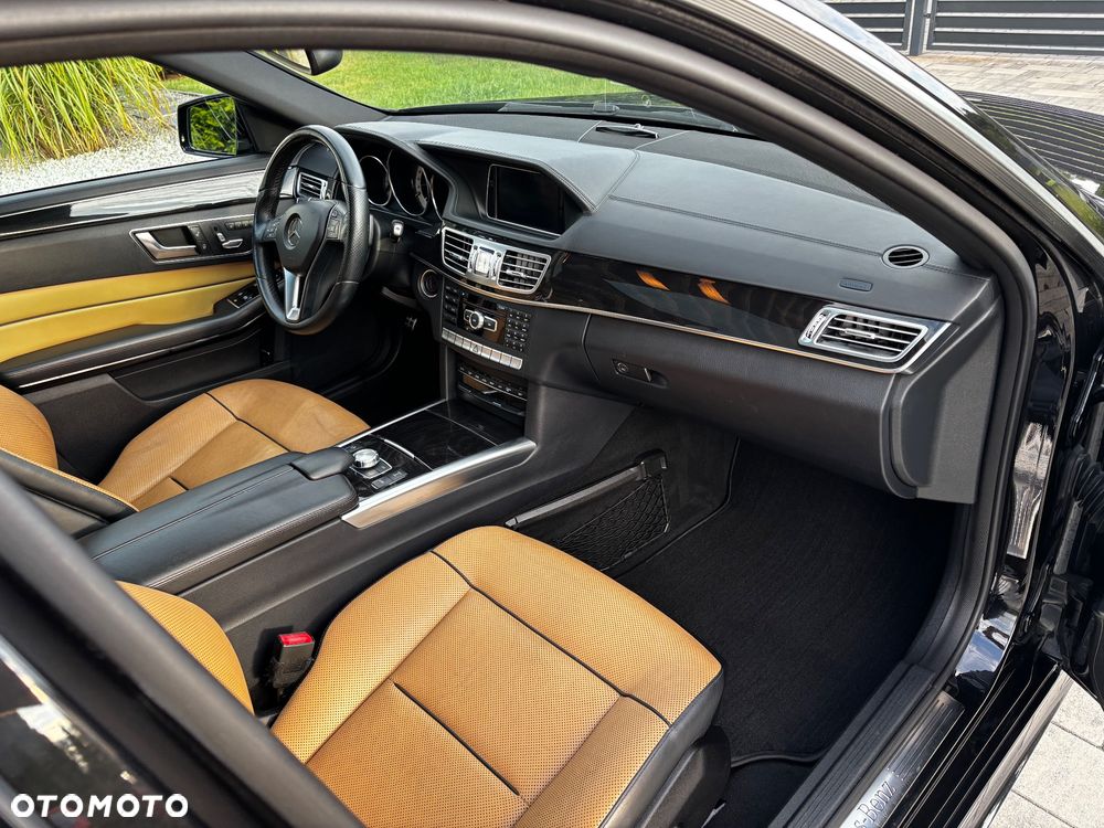 Mercedes-Benz Klasa E 500 4Matic 7G-TRONIC Avantgarde - 4
