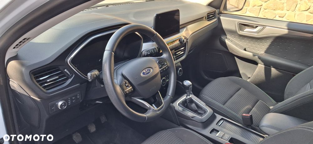 Ford Kuga 2.0 EcoBlue Hybrid TITANIUM - 9
