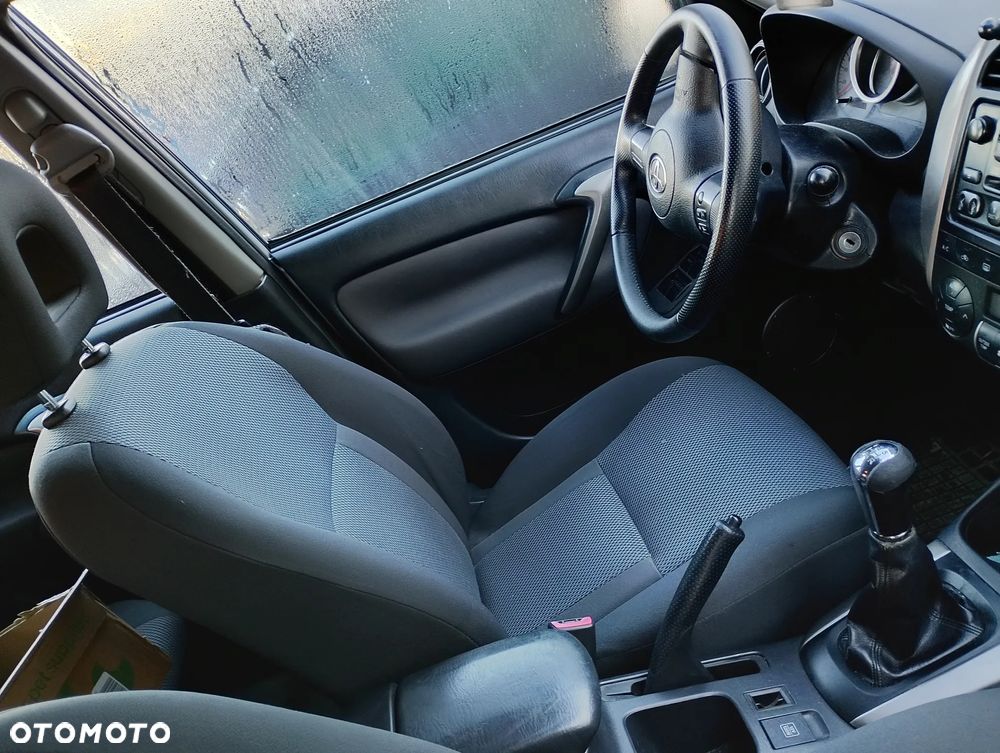 Toyota RAV4 2.0 D-4D Sol - 6