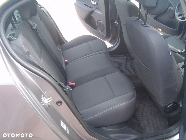 Renault Fluence - 19