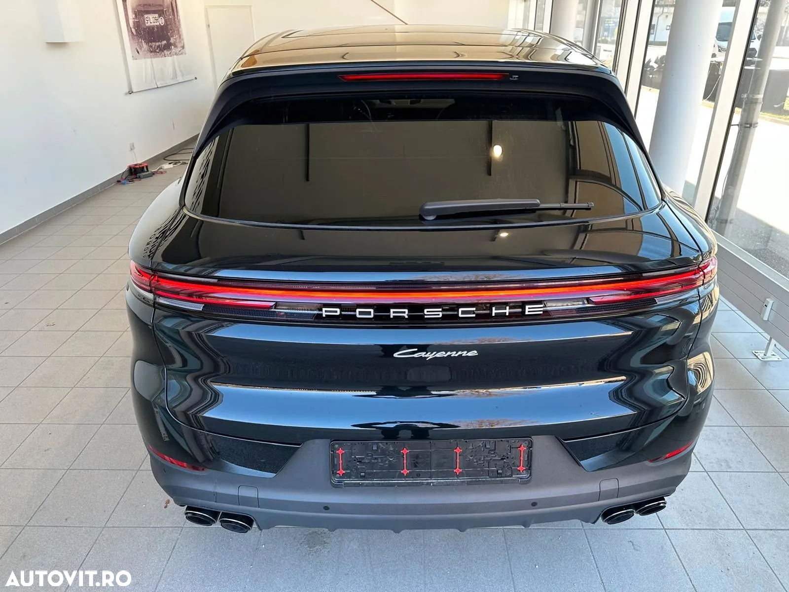 Porsche Cayenne - 4